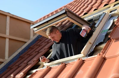 Pose de fenêtres de toit Velux à Correns